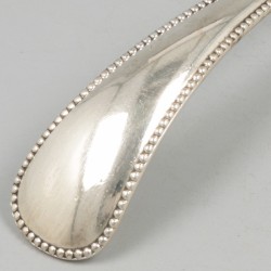 Groentelepel en juslepel zilver.