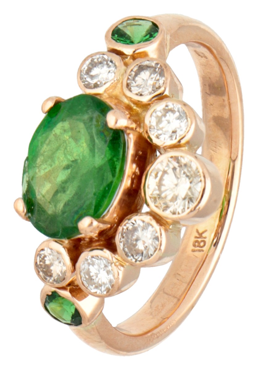 Vintage 18 kt. geelgouden ring bezet met ca. 0.33 ct. diamant en groene edelsteen.