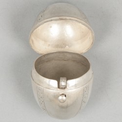 Rozenkransdoosje zilver.