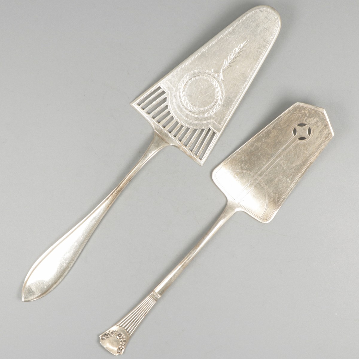 Gebak- & koekschep zilver.