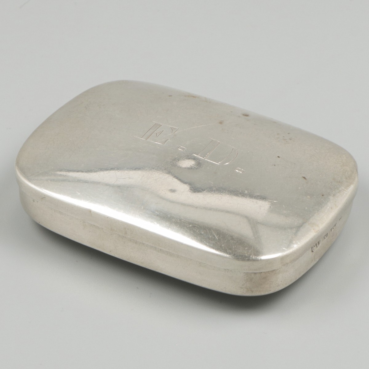 Snuiftabakdoosje zilver.