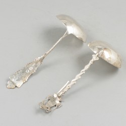 2-delig lot roomlepels zilver.