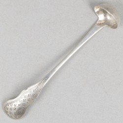 11-delig lot diverse zoutlepels, mosterdlepels en cocktailvorkjes zilver.
