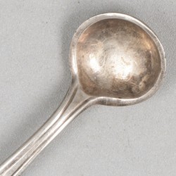 11-delig lot diverse zoutlepels, mosterdlepels en cocktailvorkjes zilver.