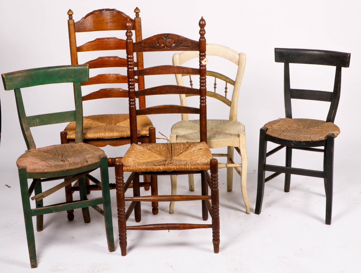 Een lot van (6) diverse stoelen met biezen zitting, Holland, 20e eeuw.