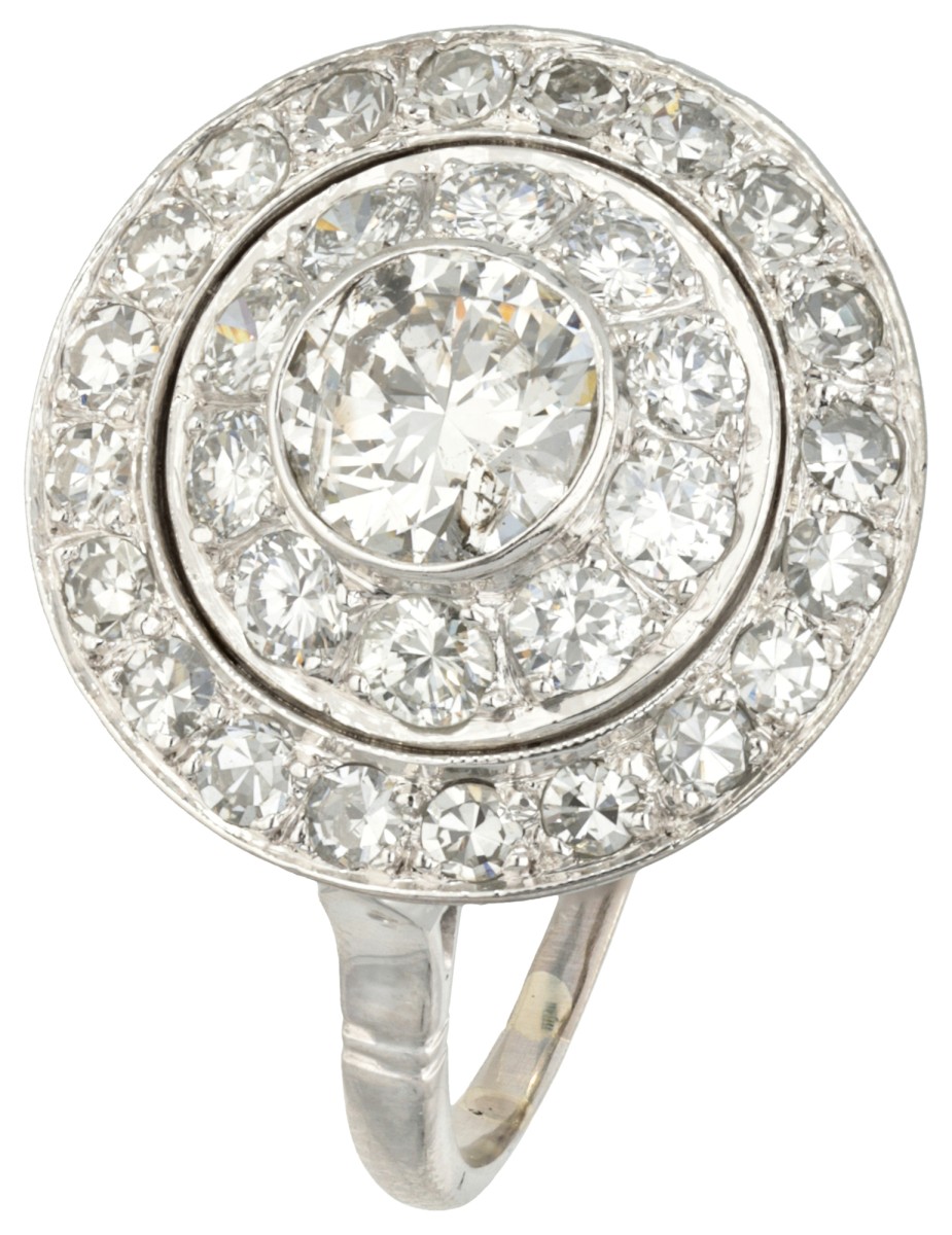 Art deco 18 kt. witgouden target ring bezet met ca. 1.40 ct. diamant.