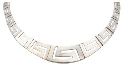 Sterling zilveren set van collier, armband en oorclips met meandermotief door Scandinavische designer VFH.