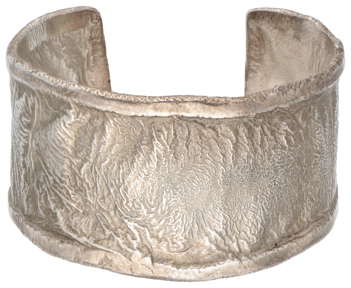 Sterling zilveren bangle armband door Zweedse designer Inger Robbert.