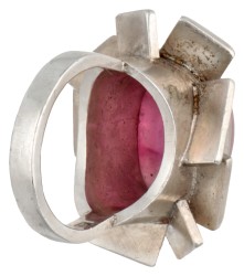 Sterling zilveren ring met toermalijn door Zweedse designer Rey Urban.