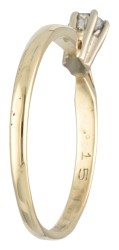 14 kt. Geelgouden solitair ring bezet met ca. 0.15 ct. diamant.