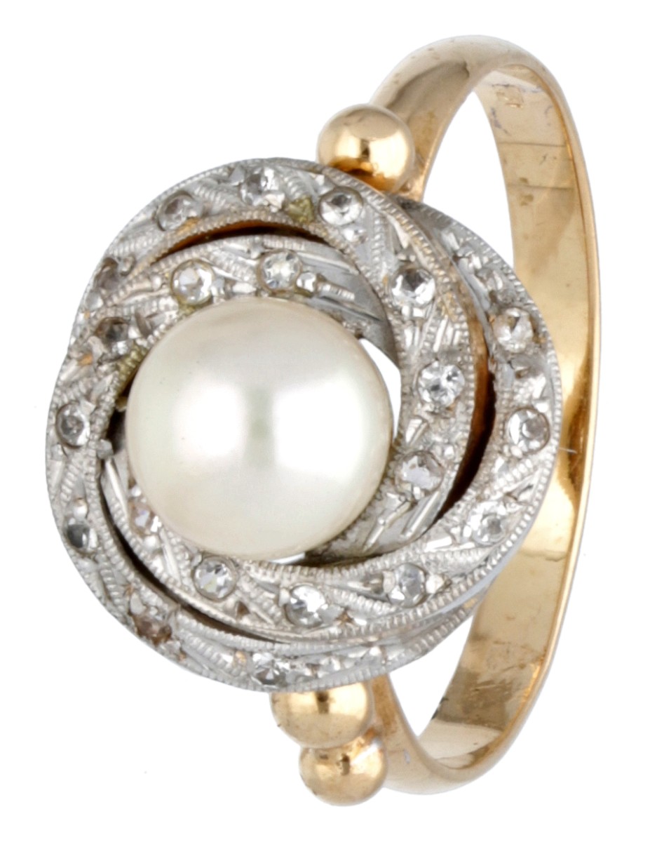 14 kt. Bicolor gouden ring bezet met een witte parel en kubisch zirkonia.