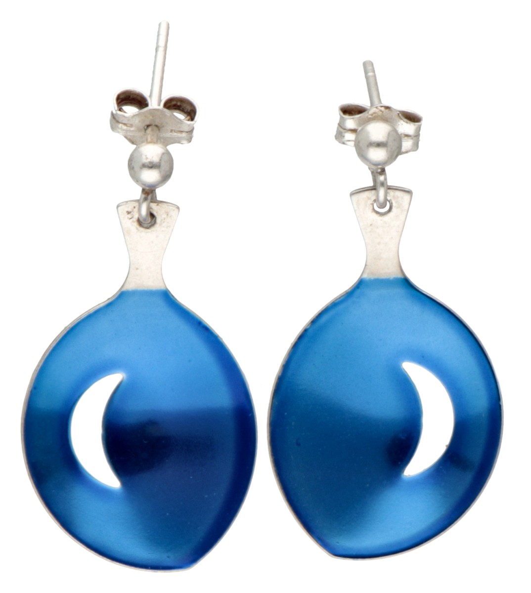 Sterling zilveren oorbellen met blauwe emaille door designer Sigurd Waldemar Åhman voor Jokkmokks Tenn Zweden.