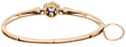 Victoriaanse 15 kt. geelgouden rozet bangle armband bezet met ca. 1.15 ct. diamant.