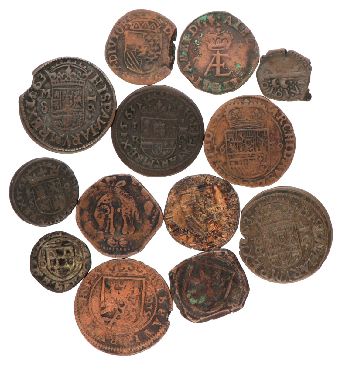 Mostly Spain or regions under Spanish rule. 44,16. Lot (13) Copper coins. Mostly 17th century.