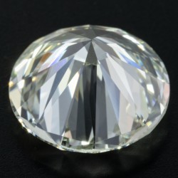 GIA-gecertificeerde 3.20 ct. rond briljant geslepen natuurlijke diamant.