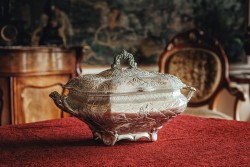 Terrine / dekschaal zilver.
