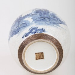 Een grote gemberpot, China, 20e eeuw.