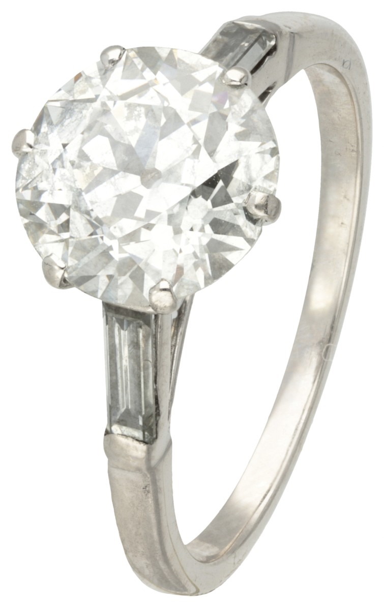 18 kt. Witgouden ring bezet met ca. 2.75 ct. diamant.