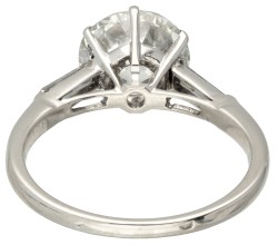 18 kt. Witgouden ring bezet met ca. 2.75 ct. diamant.