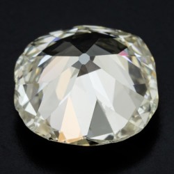 GIA-gecertificeerde 2.86 ct. old mine briljant geslepen natuurlijke diamant.