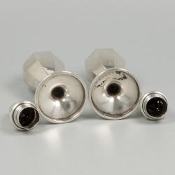 Peper- en zoutstel zilver.