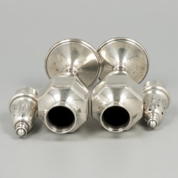 Peper- en zoutstel zilver.
