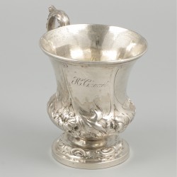 Drinkbeker zilver.