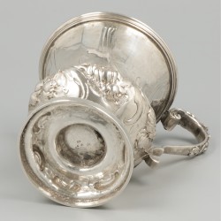 Drinkbeker zilver.