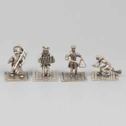 13-delig lot miniaturen zilver.