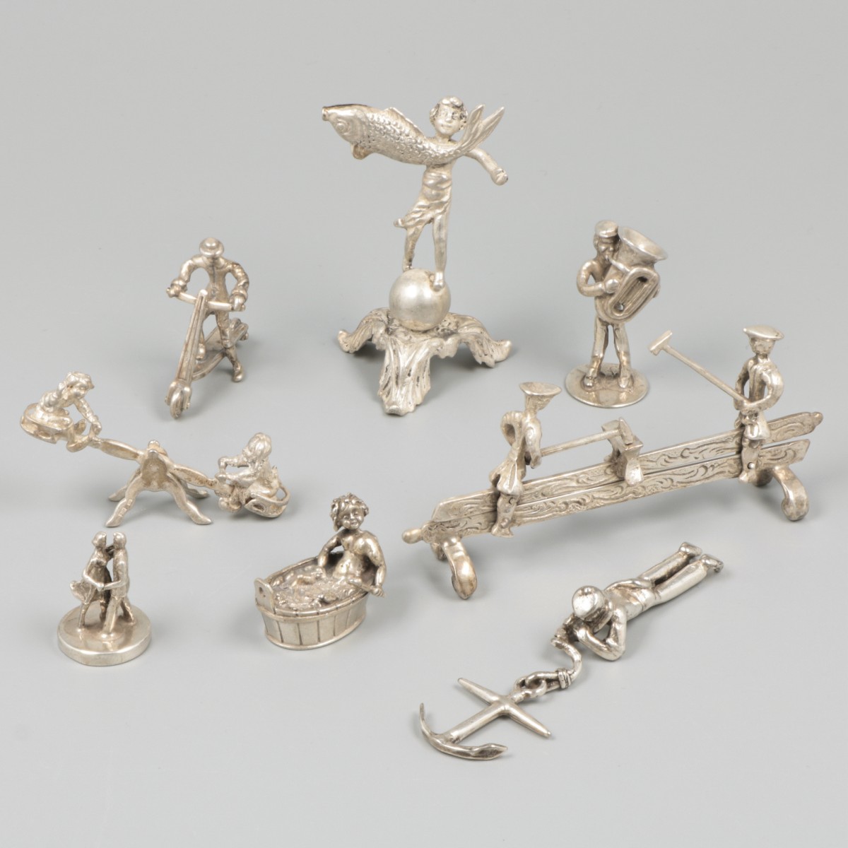 8-delig lot miniaturen zilver.