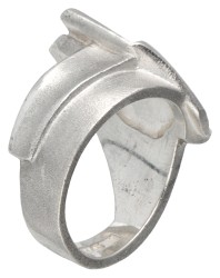 Sterling zilveren 'Origami' ring door Finse designer Zoltan Popovits voor Lapponia.