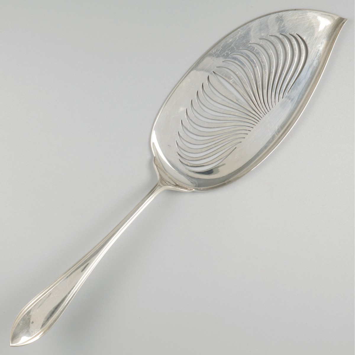 Visschep zilver.