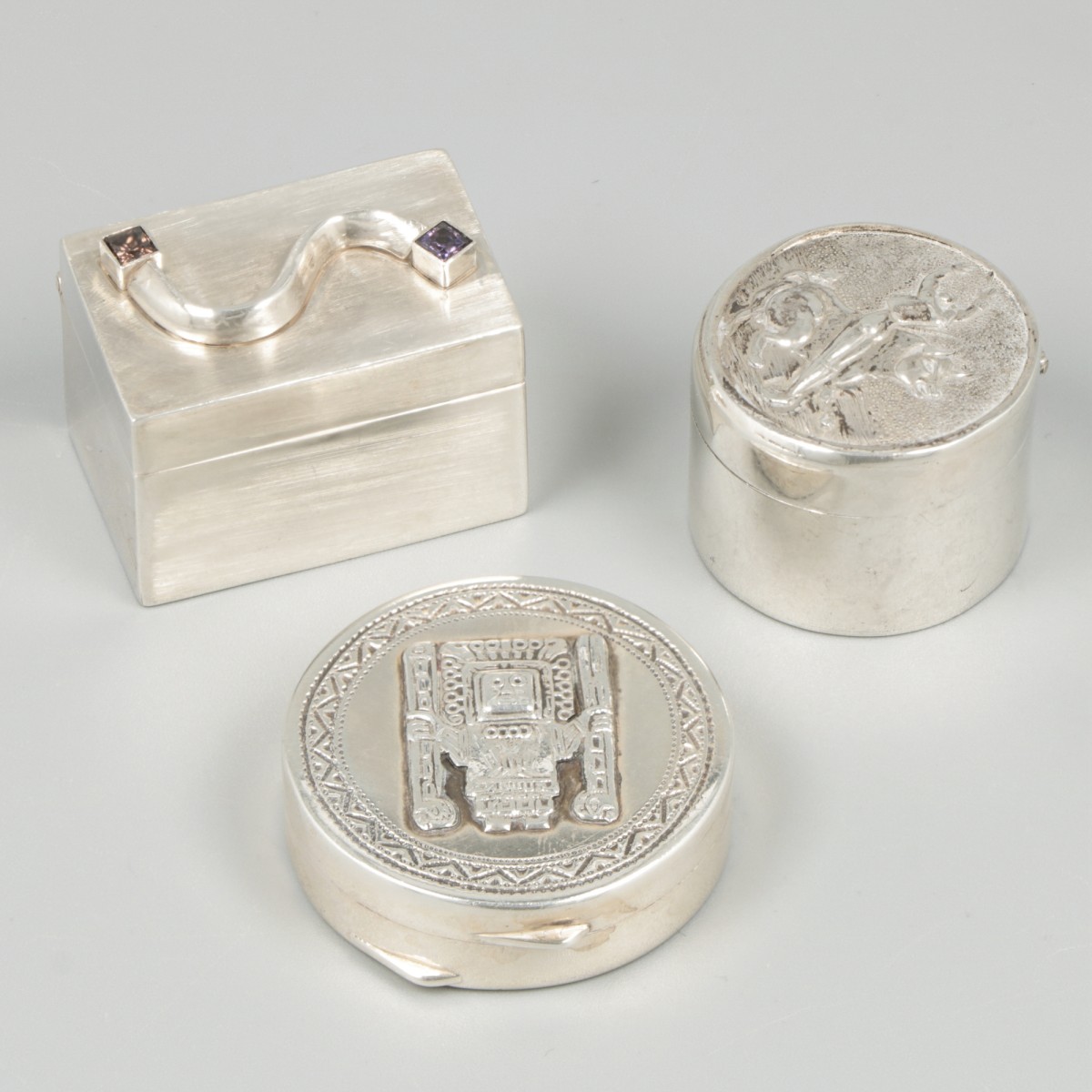 3-delig lot pillendoosjes zilver.
