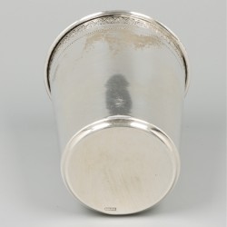 Drinkbeker zilver.
