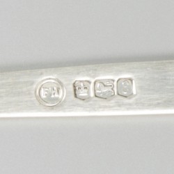 Briefopener zilver.