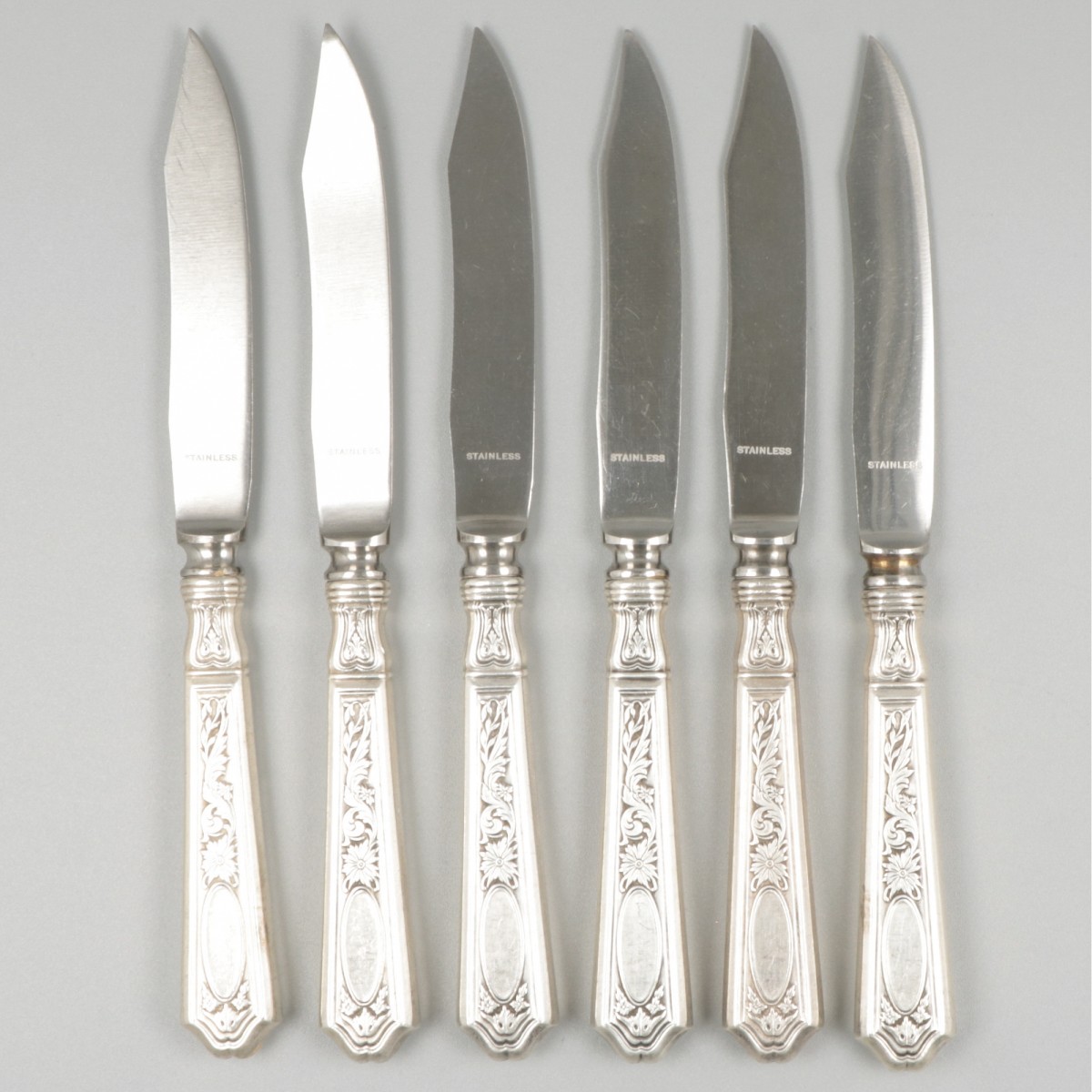 6-delige set messen zilver.