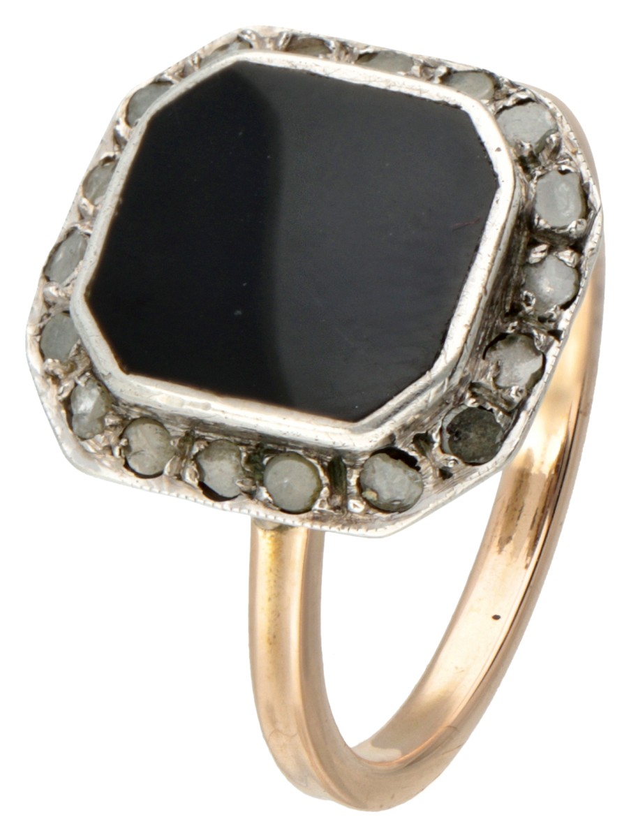 14 kt. Geelgouden ring bezet met onyx en roos geslepen diamanten.