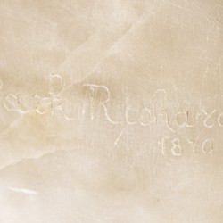 Richard Henry Park (1832-1890), Een marmeren buste, voorstellende een vrouw met gelokenogen.