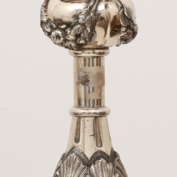 Altaar kandelaar zilver.