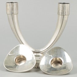 Kandelaar zilver.