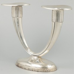 Kandelaar zilver.