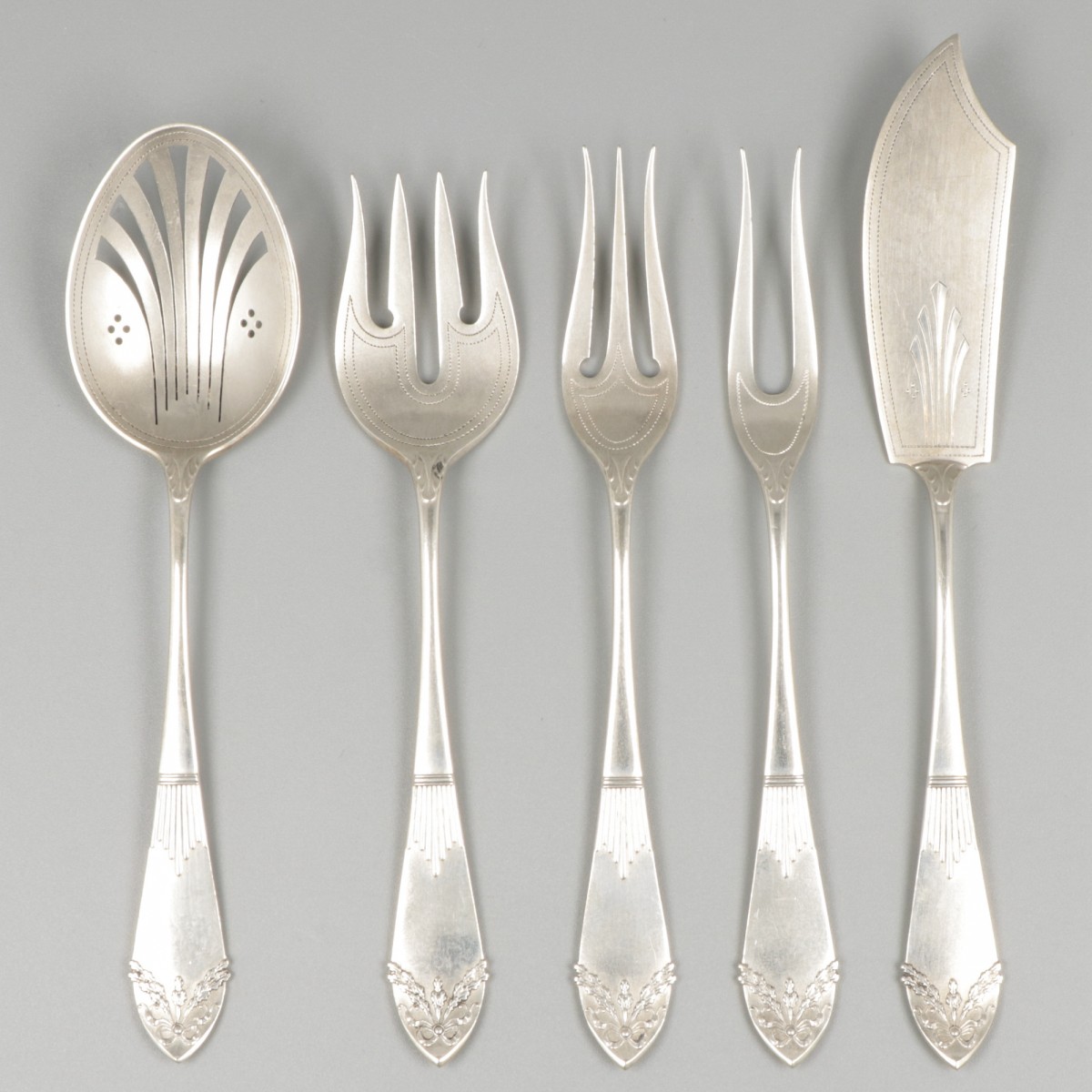 5-delige hors d'oeuvres set zilver.