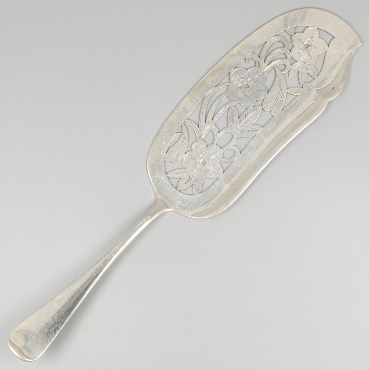 Visschep zilver.