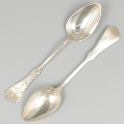 12-delige set thee/koffielepels zilver.