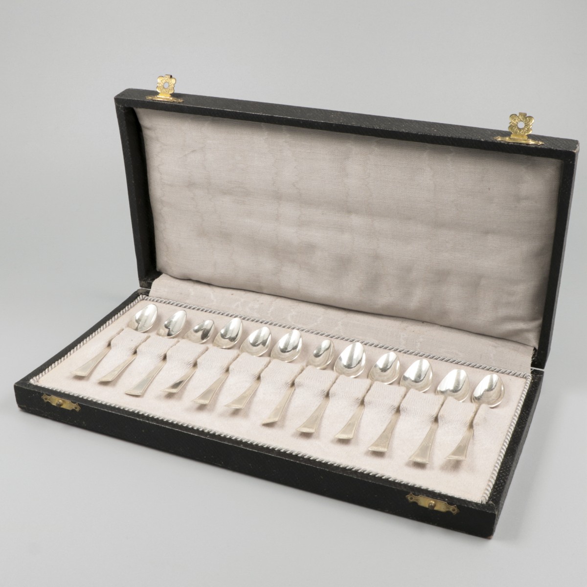 12-delige set mokkalepeltjes zilver.