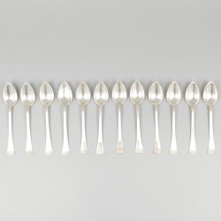12-delige set mokkalepeltjes zilver.