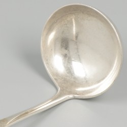 Sauslepel Haags lofje zilver.