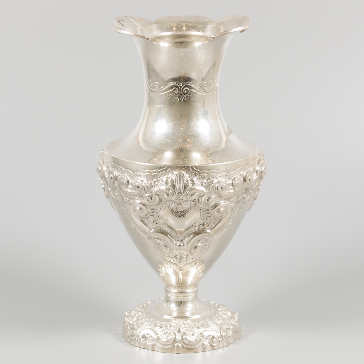 Bloemenvaas zilver.