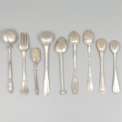 9-delig lot divers schepwerk zilver.