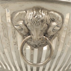Broodmand zilver.